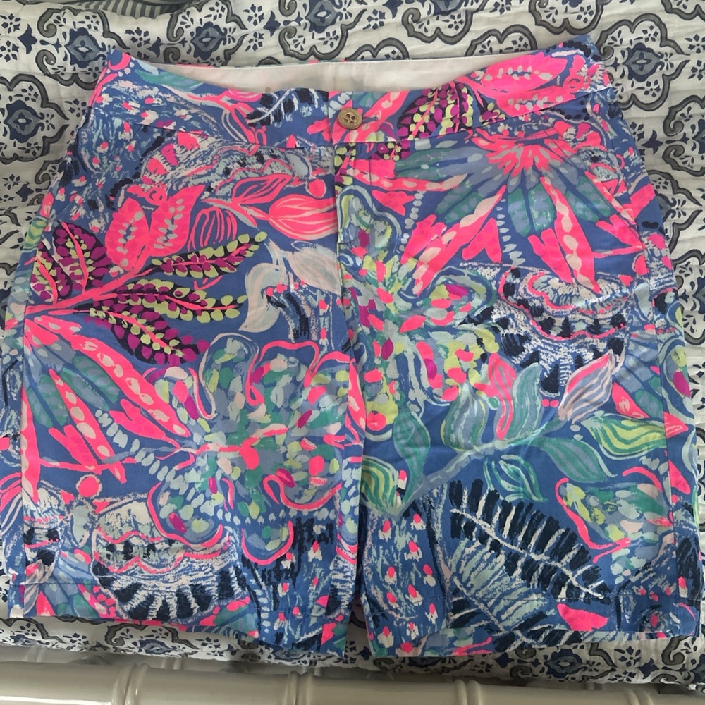 Lilly Pulitzer Vibrant Tropical Print Shorts